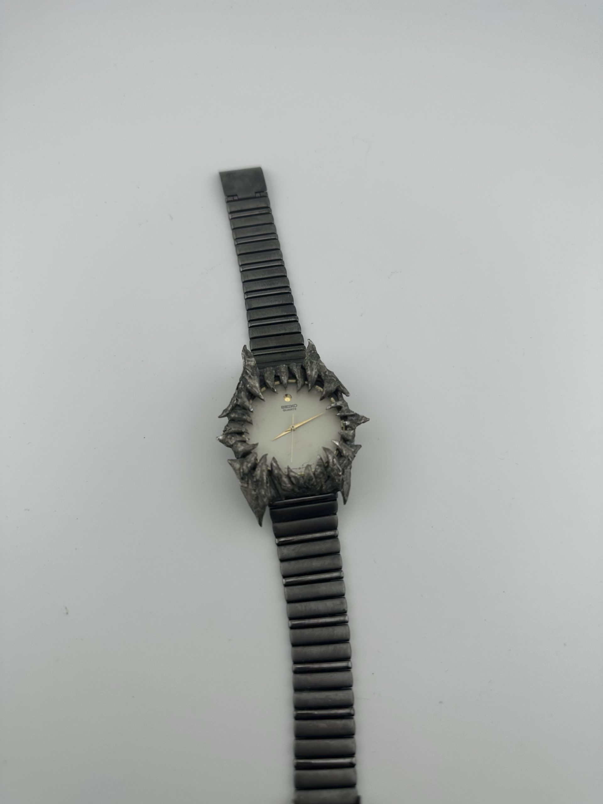 Watch 04 - Image 2