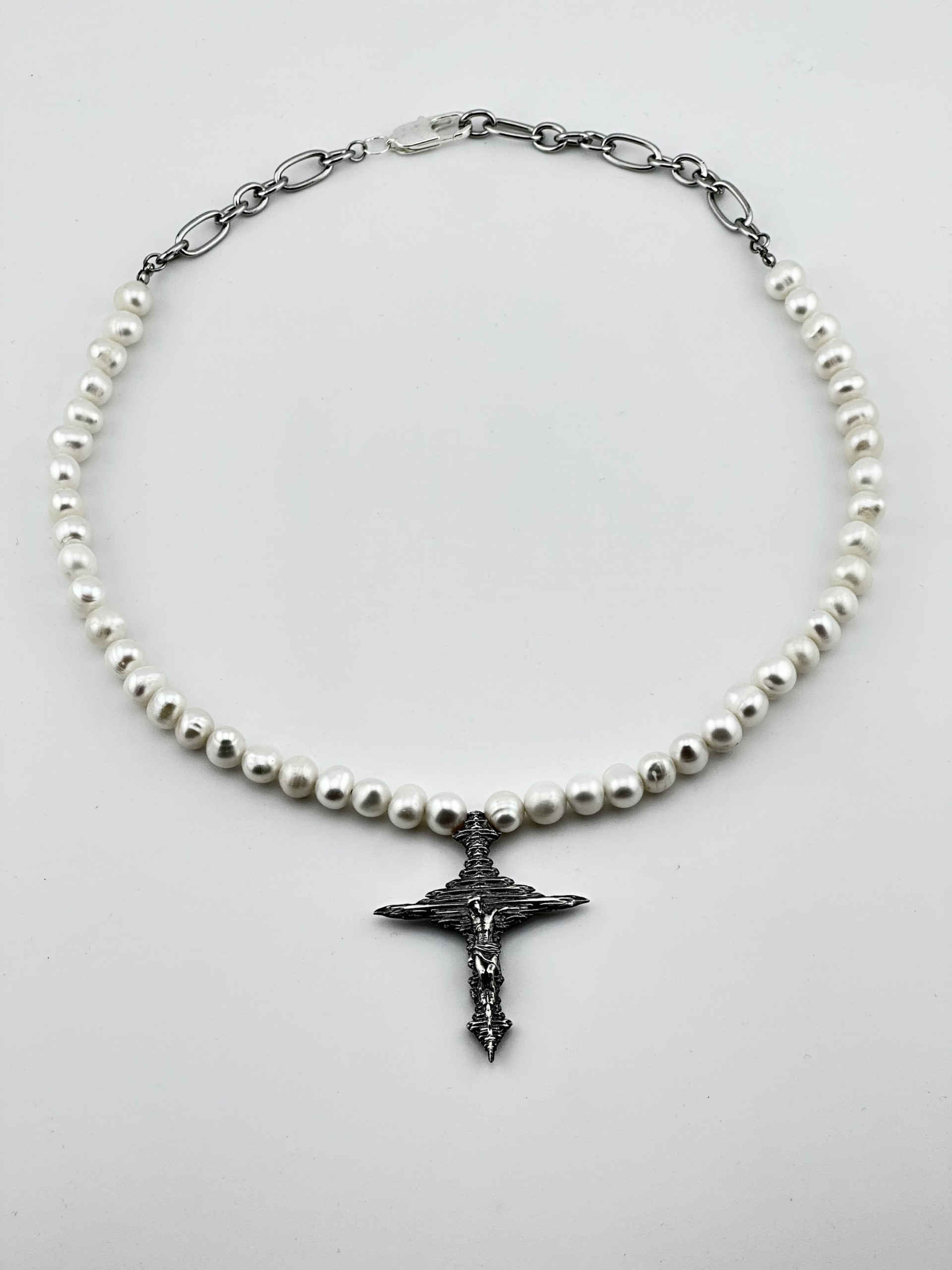 THE CRUCIFIXION PEARLS