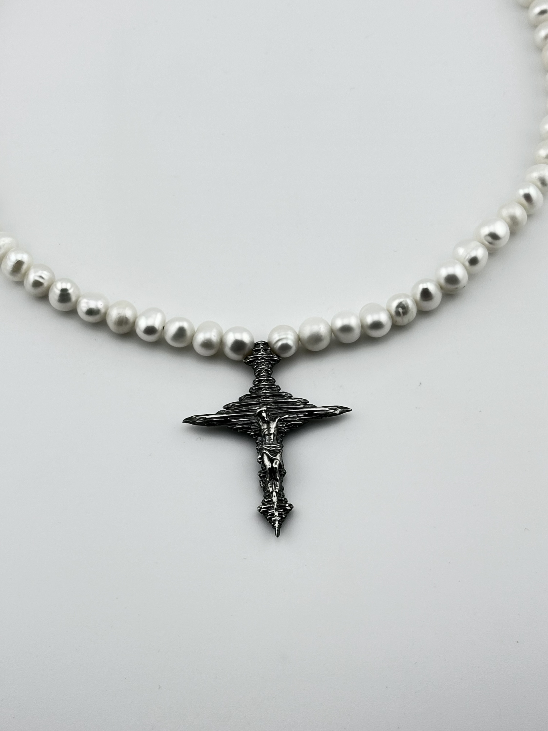 THE CRUCIFIXION PEARLS - Image 3