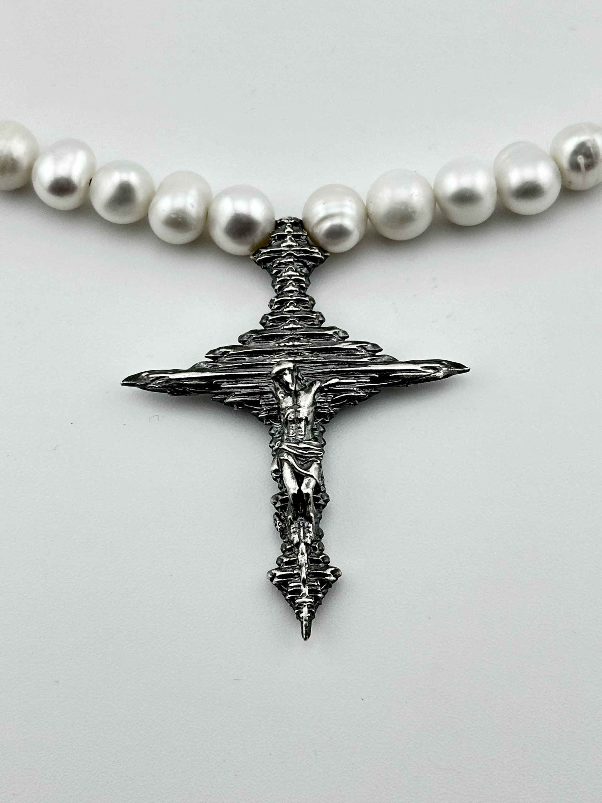 THE CRUCIFIXION PEARLS - Image 2